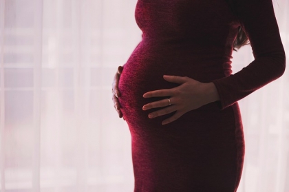 Adapter do pasów dla kobiet w ciąży